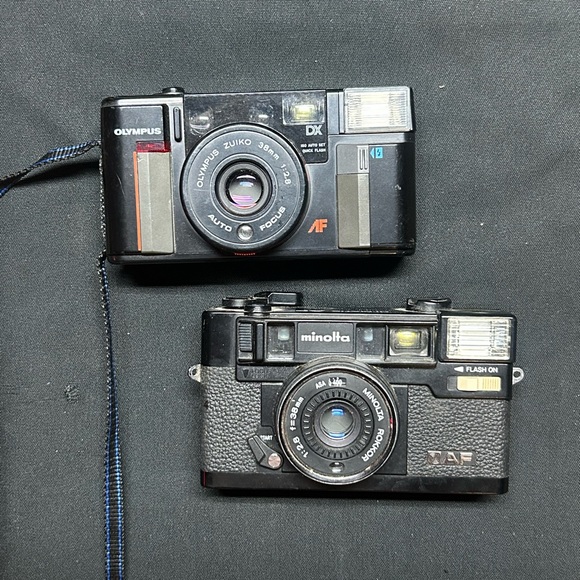 Lot Of (2)Vintage Cameras Minolta Hi-Matic AF2 35mm Olympus Quick Shooter DX.